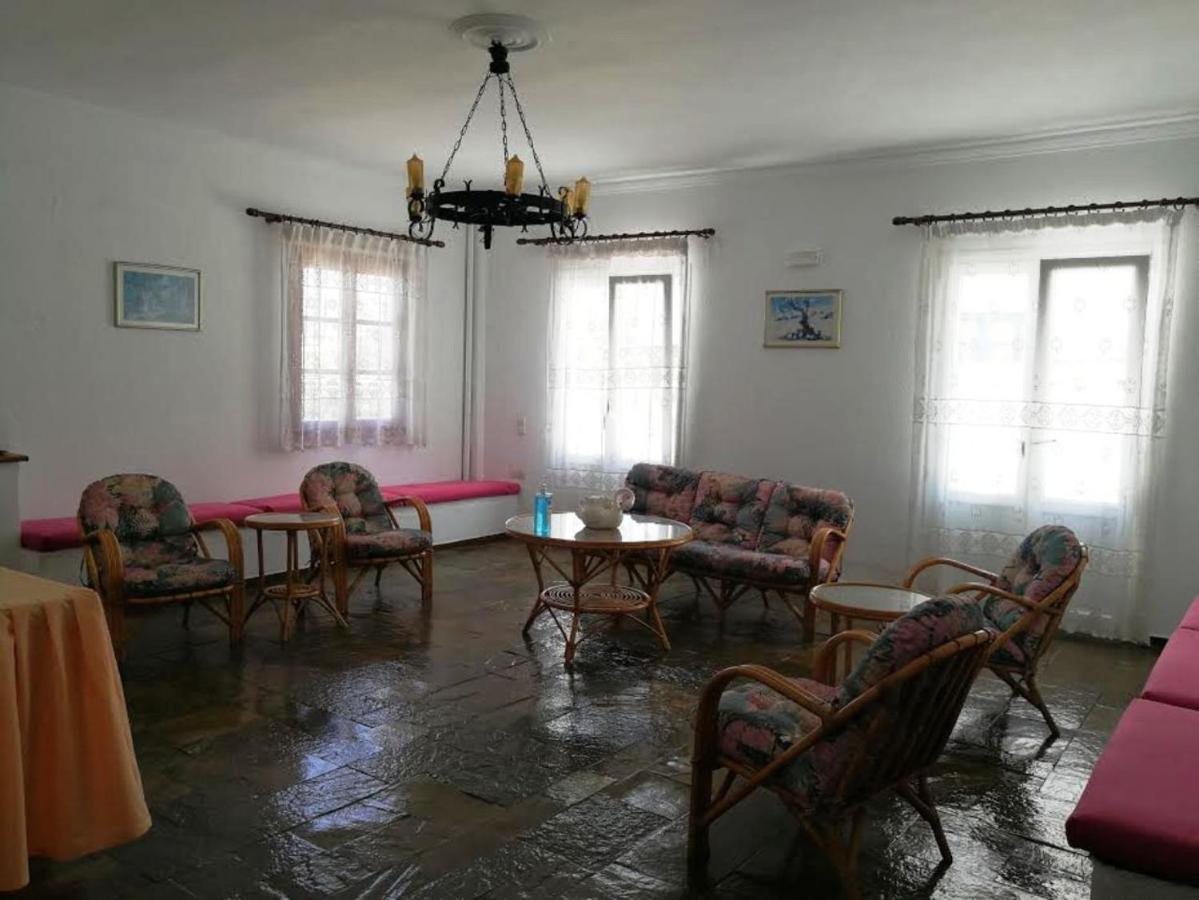 Asterias Hotel - Seafront Páros 外观 照片