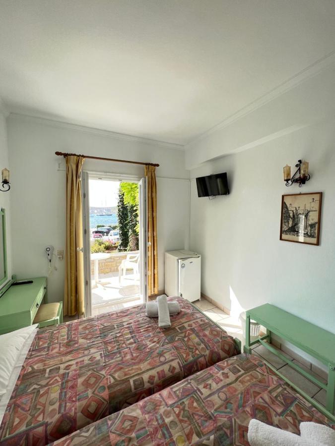 Asterias Hotel - Seafront Páros 外观 照片