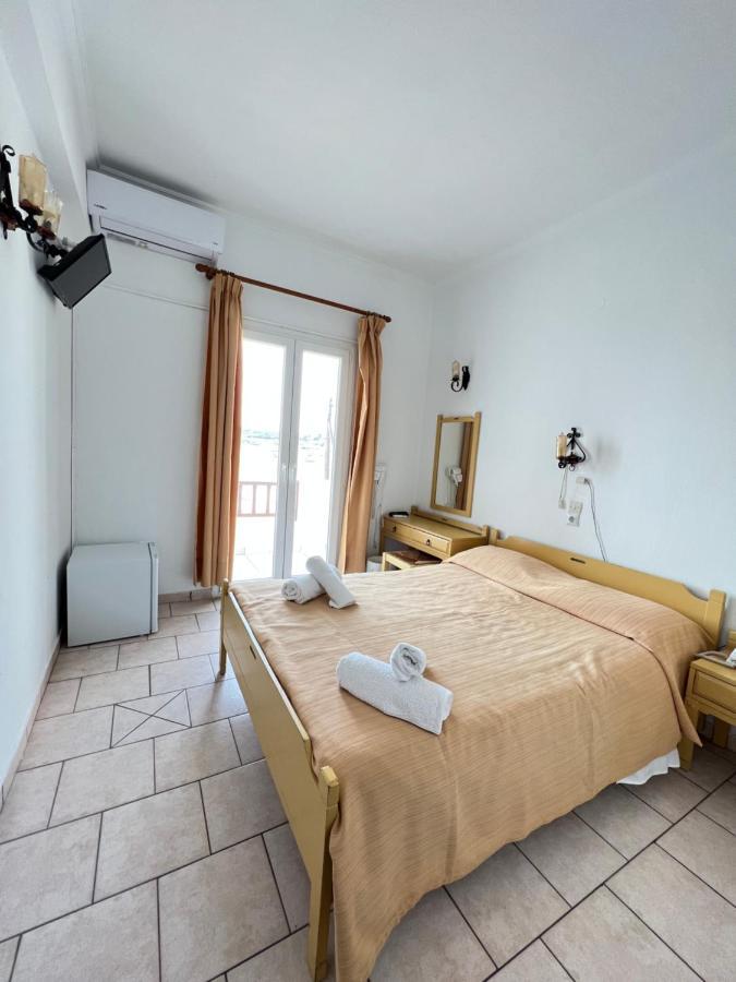 Asterias Hotel - Seafront Páros 外观 照片