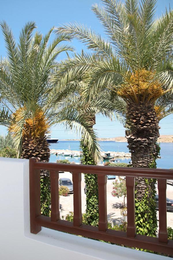 Asterias Hotel - Seafront Páros 外观 照片